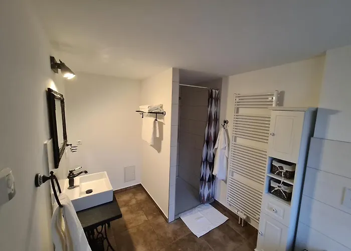 Apartment Urlaub Am Mittelpunkt. Neue Ferienwohung Im Alten Mehlager Niederdorla